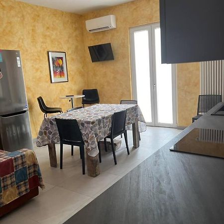 Casa Caselle Appartament Indipende 100Mq 2 Stanze 2 Bagni E Cucina Exterior foto