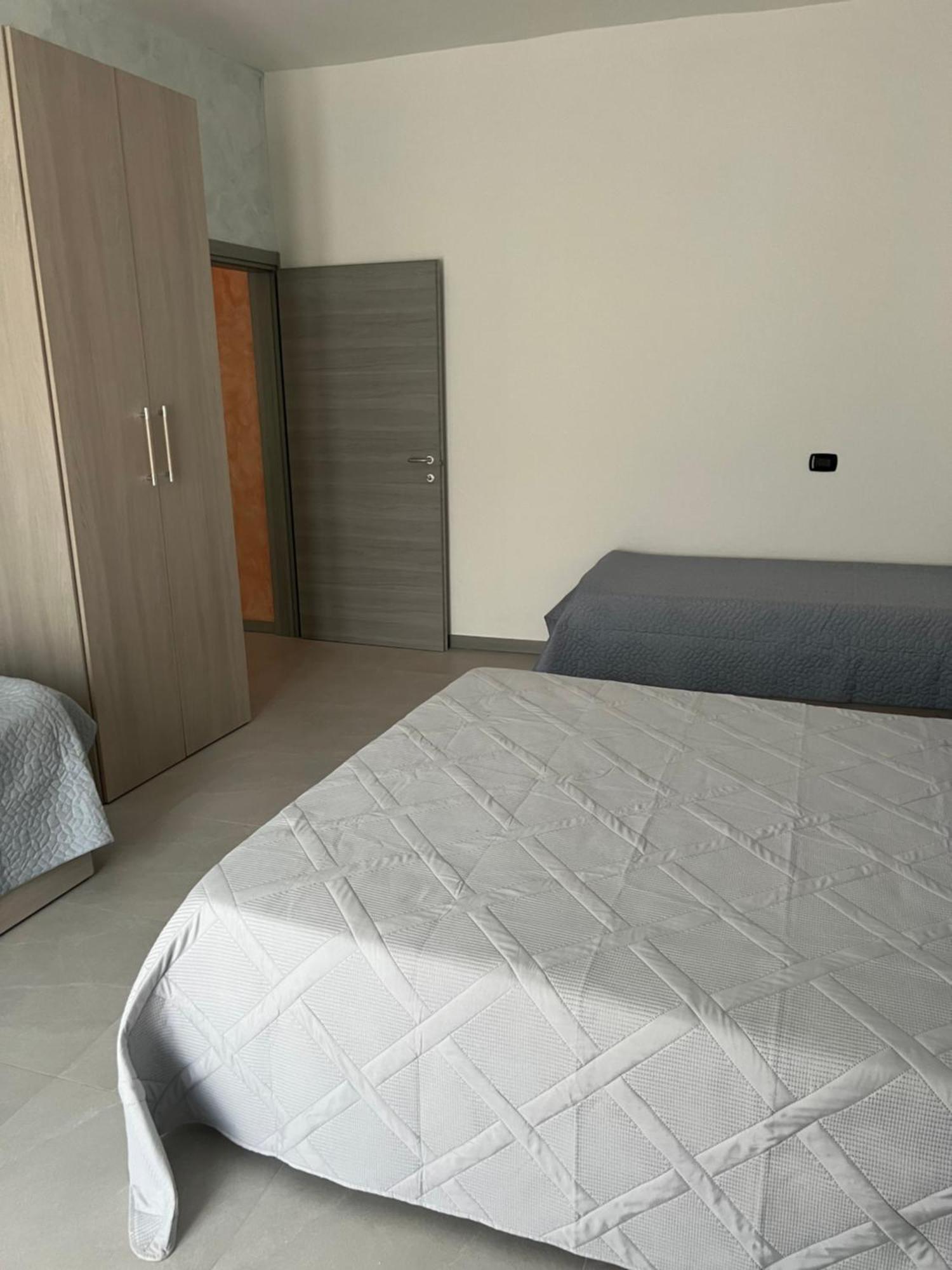 Casa Caselle Appartament Indipende 100Mq 2 Stanze 2 Bagni E Cucina Exterior foto